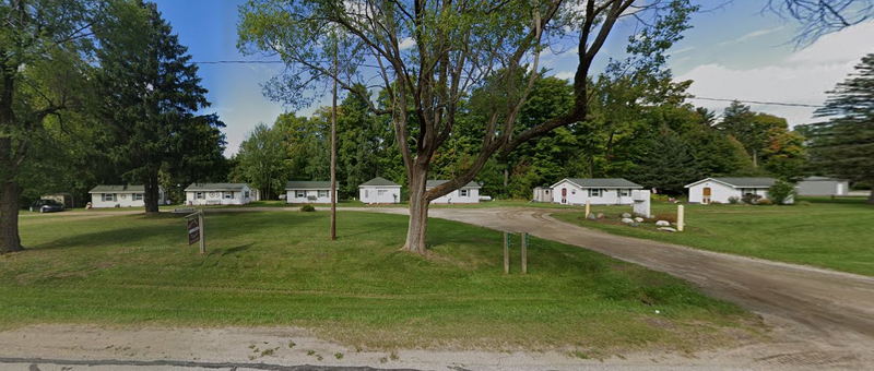 Kozee Cabins and Motel (Snow Shoe Cabins)